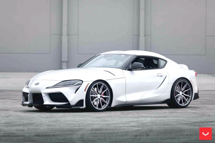  Toyota GR Supra on Vossen Wheels (HF-3) 2019 года  (фото 1 из 13)